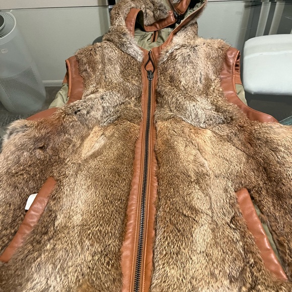 Faux Fur Vest with Brown Accents - Picture 3 of 4